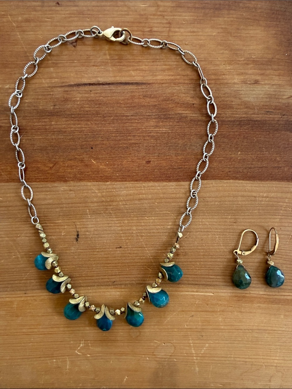 Blue-green stone necklace & earring set.